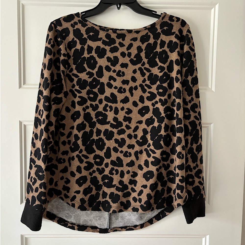 Pink Clover Leopard Print Long Sleeve Top